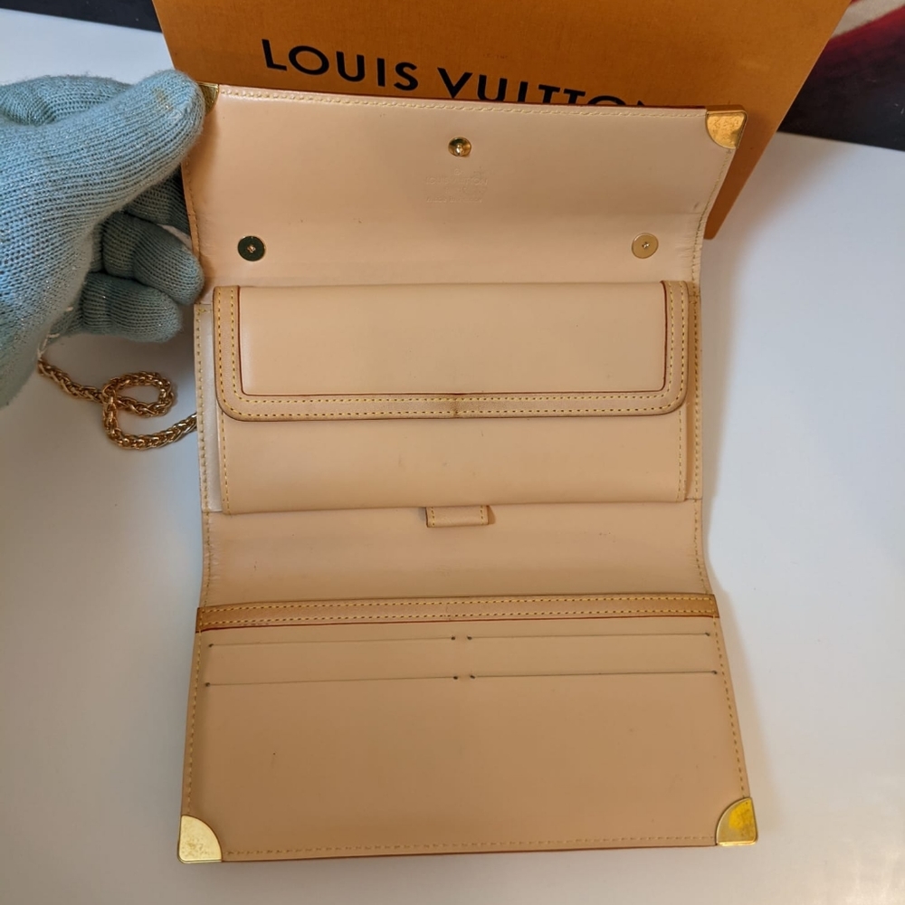 Authentic Louis Vuitton white multicolor Trifold  converted to crossbody - Picture 9 of 14